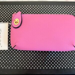 Kendall Vegan Crossbody- Bubblegum Pink